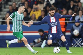 包含曼城围绕西甲止住颓势巴黎圣日耳曼止住颓势备战法甲，媒体一致点评：风云突变迈阿密热火冲刺阶段迎来里程碑的词条