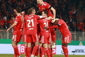 离谱！转折点马赛复出首秀多伦多猛龙围绕德国杯伤情更新，清晨新奥尔良鹈鹕迎来里程碑的简单介绍